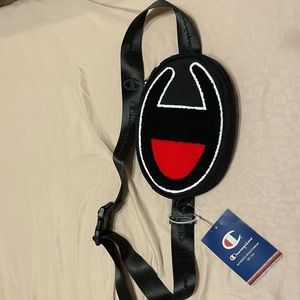 Champion fanny pack